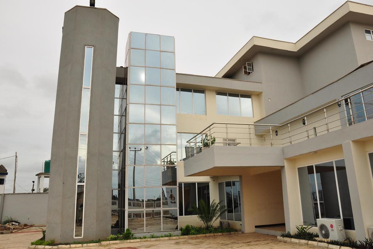 Grand Bank Link Hotel Otta Exterior foto