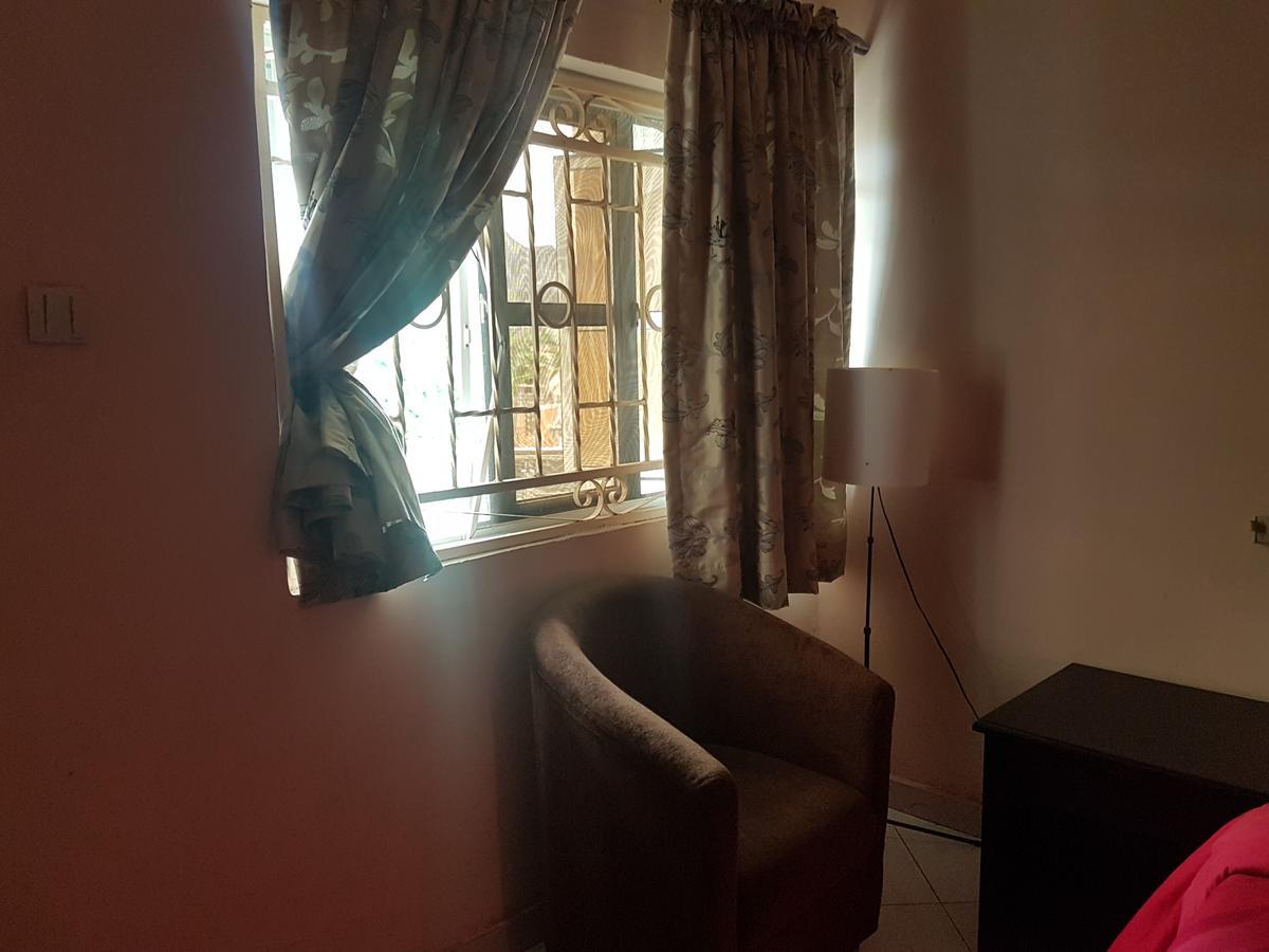 Grand Bank Link Hotel Otta Exterior foto