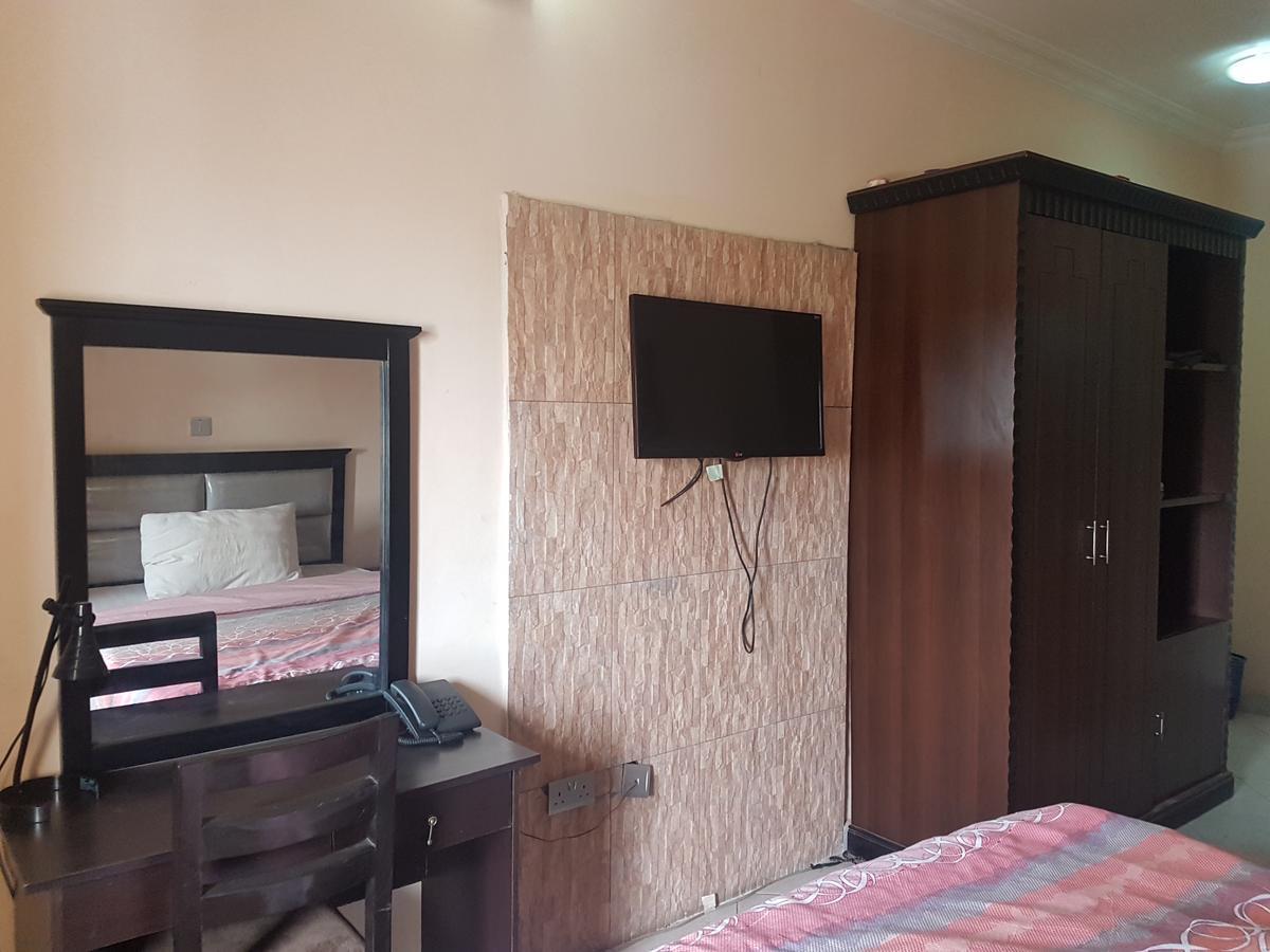 Grand Bank Link Hotel Otta Exterior foto
