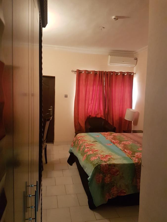 Grand Bank Link Hotel Otta Exterior foto