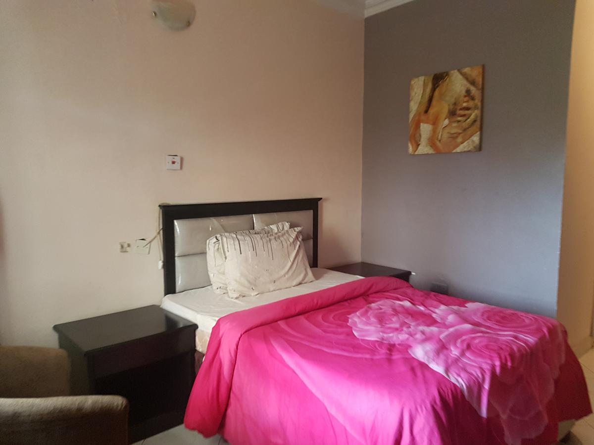 Grand Bank Link Hotel Otta Exterior foto